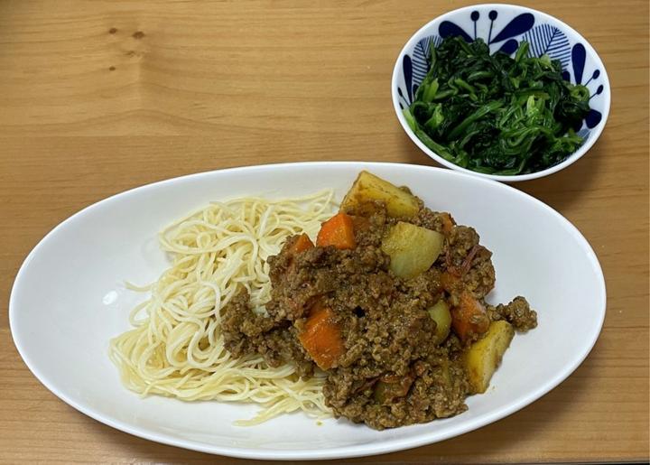 キーマカレー
女優奈緒のレシピを思い出し作ってみることに
なんか前のミニ番組のもの、当時の自分はレシピをメモするものの本当に作るだなんてそんな人いるのかい。という感じでしたが気になったものはリストアップしていました。
